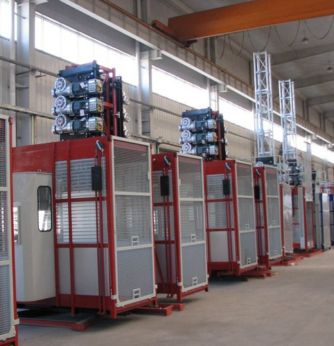 Buy cheap Double Cabin Personnel And Materials Hoist , Construction Material Lifting Hoist product