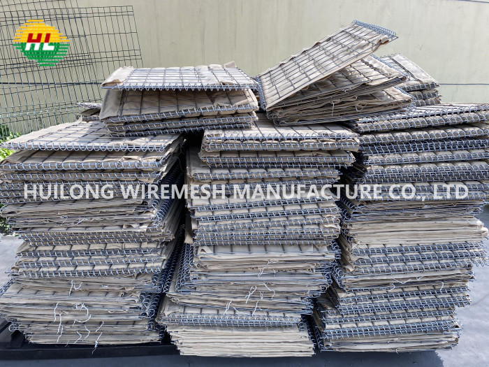 Buy cheap Military Heavy Galvanized Hesco Defensive Barriers 4mm 50x50mm Wall from wholesalers