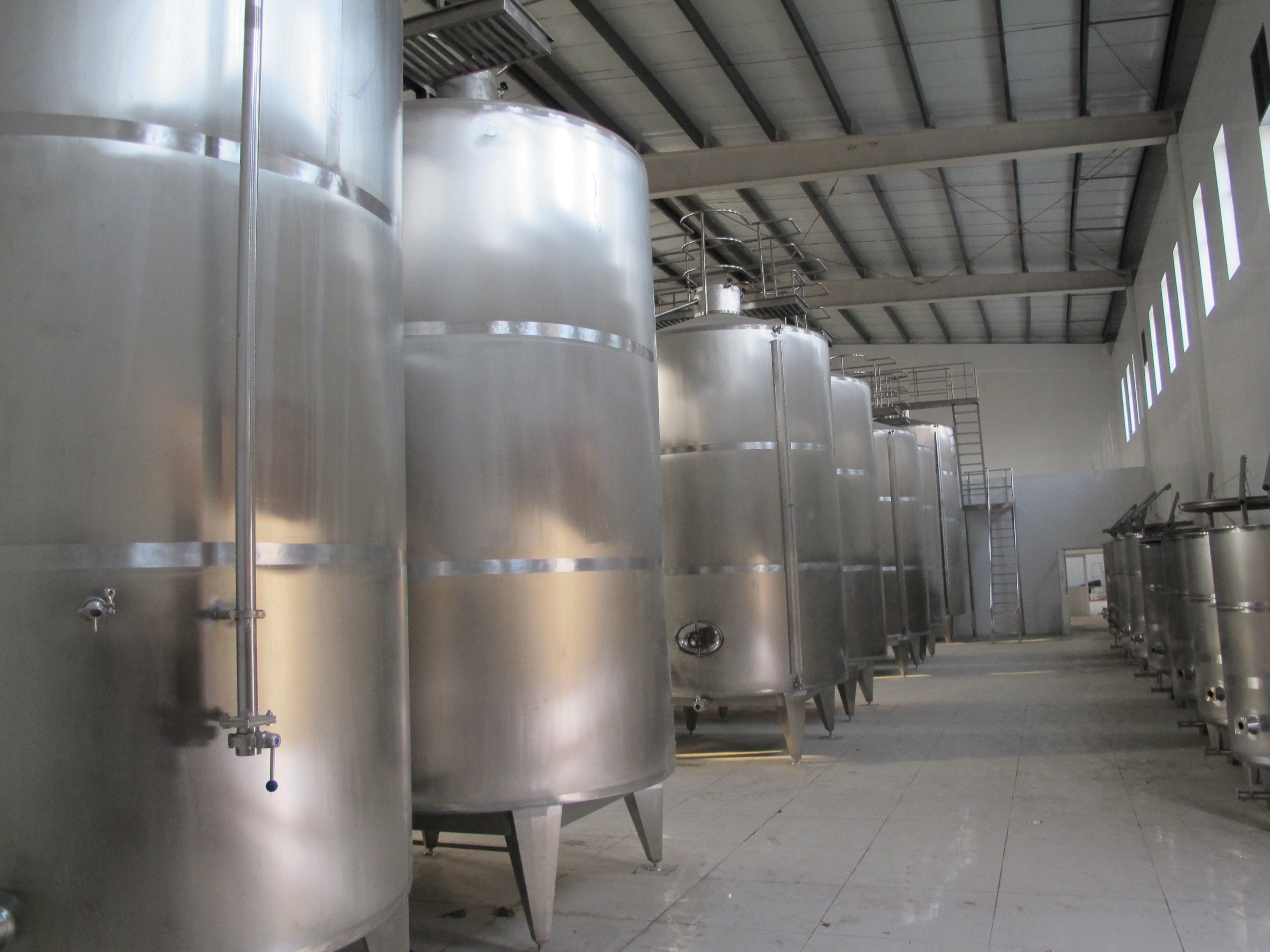 Buy cheap Sanitary Stainless Steel Cooling Jacket Beer Fermentation Tank (ACE-FJG-3B) product