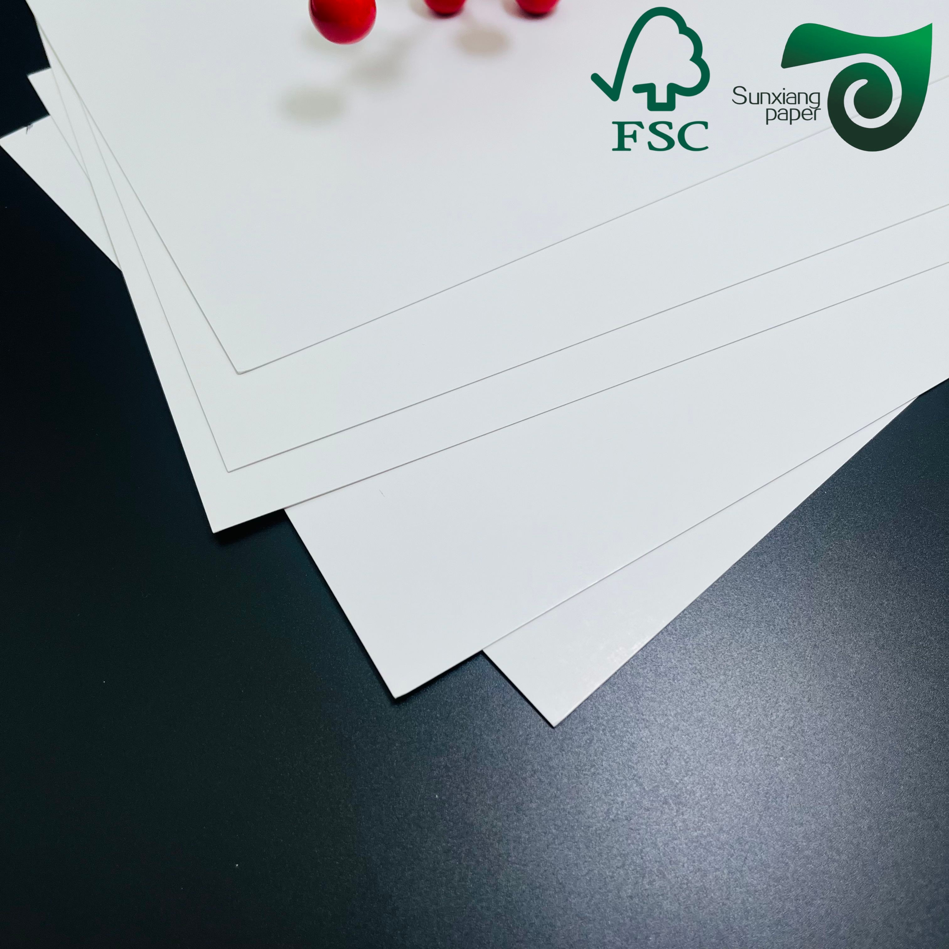 70gsm Single Copper Paper Rolls For Labeling Applications Glossy C1S Paper FSC
