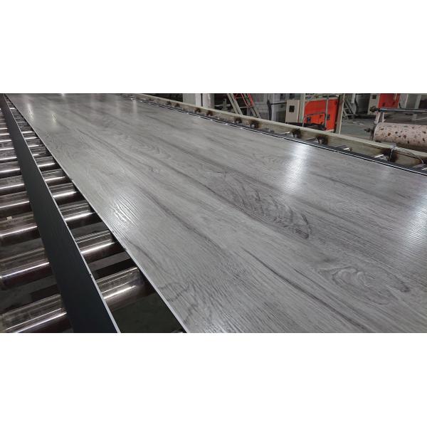Luxury Vinyl Plank Flooring Modern Design Style 3.5mm-8mm Thickness SPC Interlocking