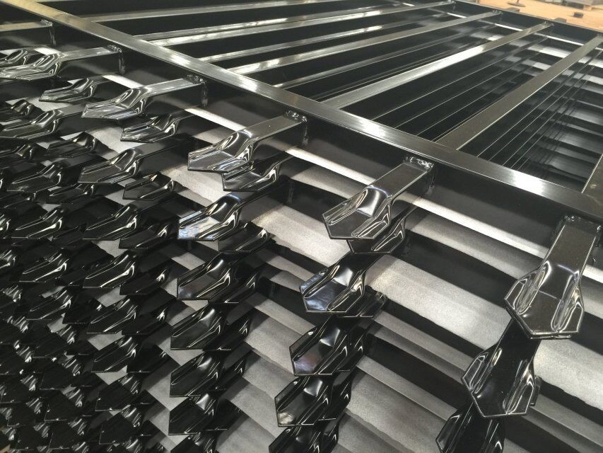 Powder Coated Pregalvanized Spear Top Security Garrison Fencing