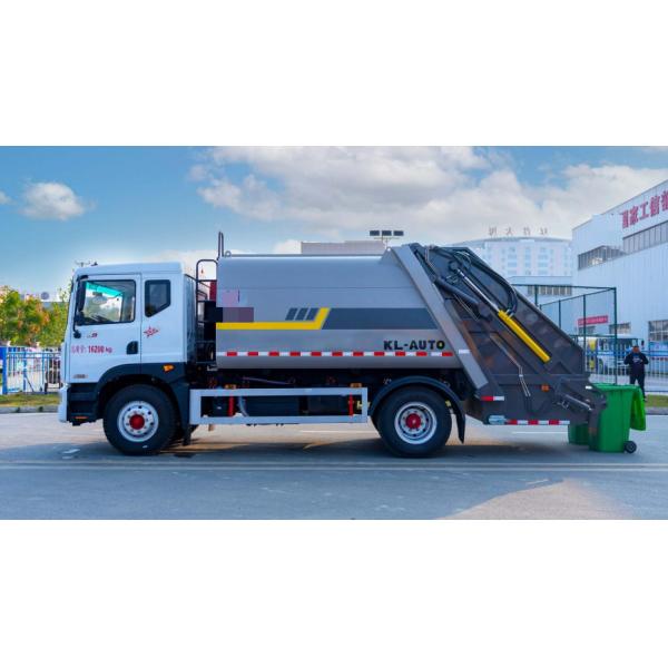 Dongfeng 13-Square Compressed Garbage Dump Truck Rear Drive Diesel 4 × 2 Manual Transmission