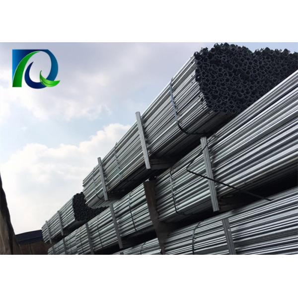 Anti Corrosion Metal Vineyard Trellis Posts For Fruit Planting 1.8MM X 2.4M Size