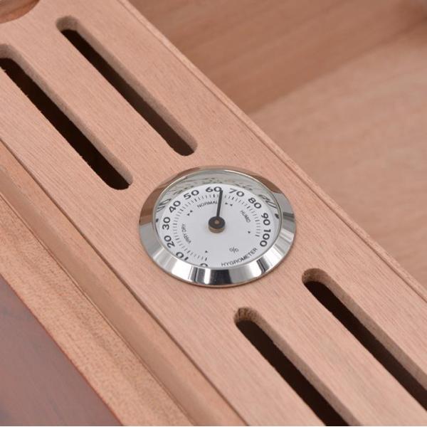 Customized Storage Humidor Box 50-200 Cigar Capacity With Cedar Lining