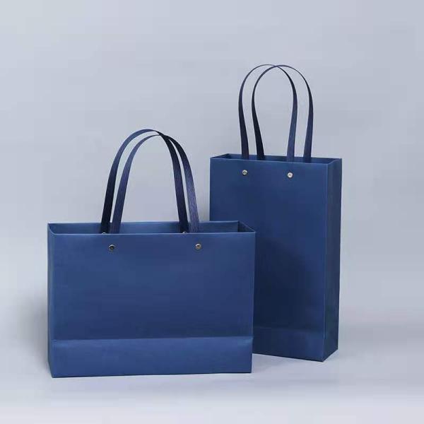 Customized Logo Black Luxury Shopping Gift Paper Bag With Handle with Flexo Printing