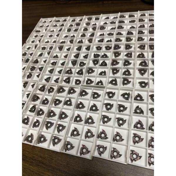 Iso High Quality 16er/16ir/11er/11ir/22er/22ir 16ERAG55A Inserto de roscado Fabricante Hoja de carburo Threading Inserts
