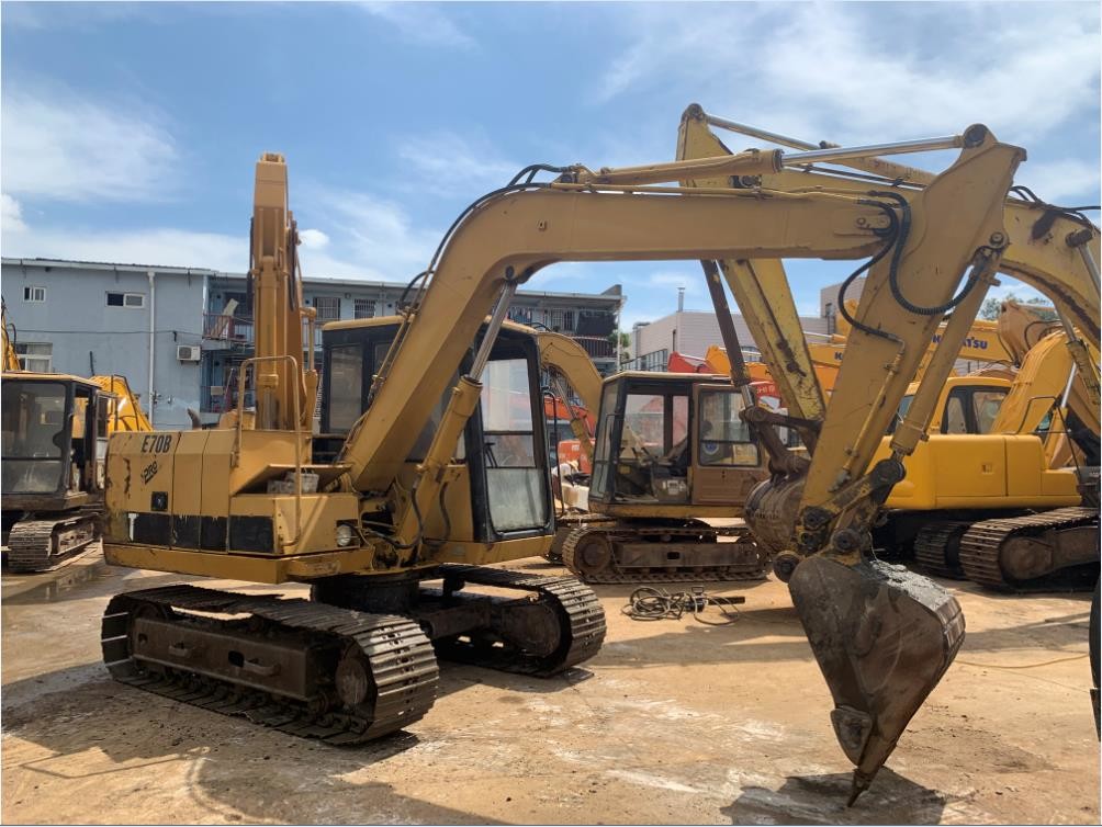 Caterpillar E70B Used CAT Excavators 0.3M3 Bucket