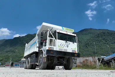 Buy cheap 95 Ton Electric Mining Truck 528kWh Zero Emission product