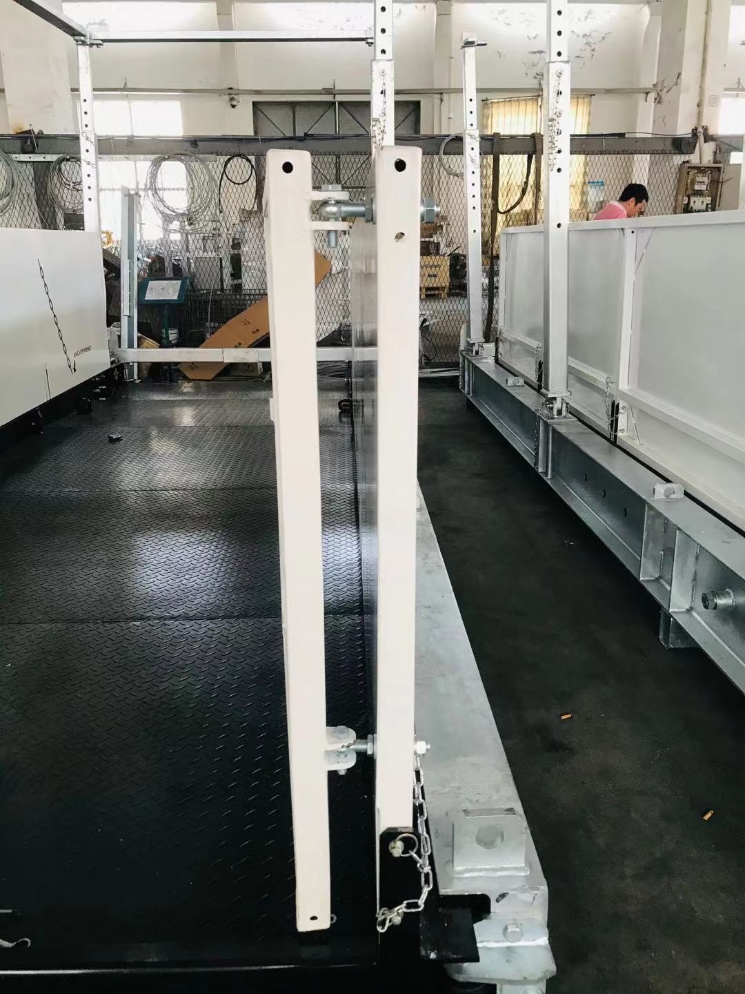 Buy cheap Crane Loading Deck 5000kg Compact Resistant In Building Site MLP2200 product