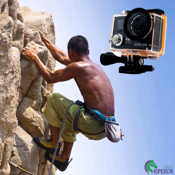 2.4G Remote Control Action Camera 1050mAh Underwater 30 Meters With Dual Screen