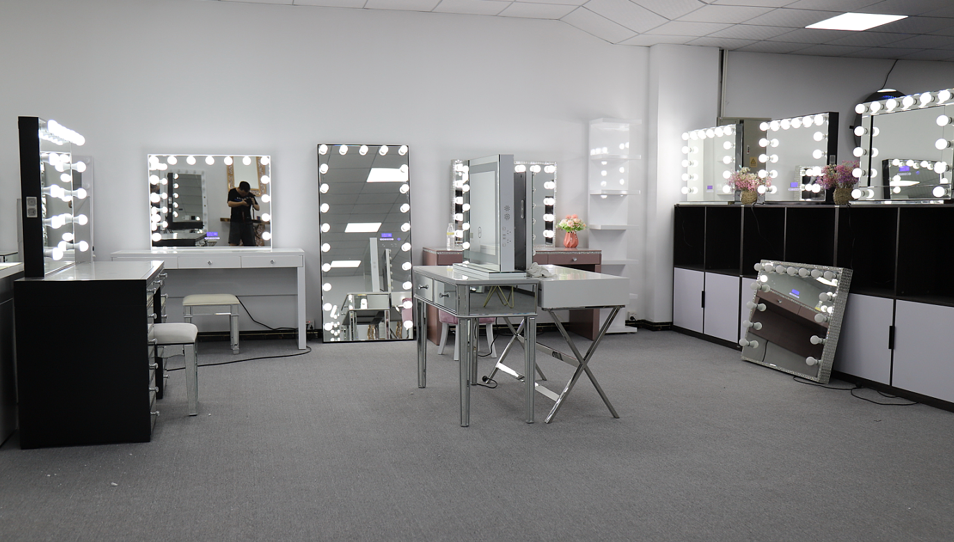 Led Mirrored Makeup Vanity Hollywood Dressing Table OEM