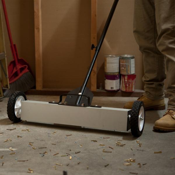 Convenient Push-Type Magnetic Pick Up Sweeper with 30-50 Lbs Pull Force and Wheels