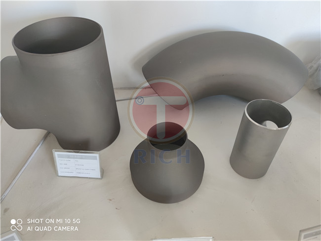 China Stainless Steel Reducing Tee Saddle Pipe Fitting DN600 on sale