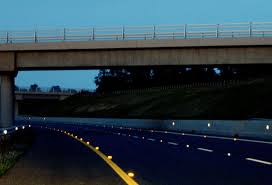 Round solar road mark stud