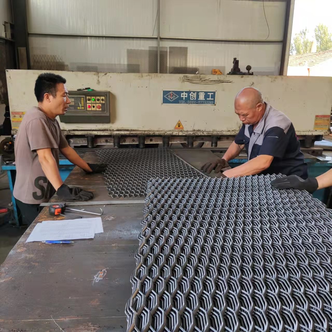 Hot Dip Galvanized Expanded Metal Grating for Heavy Duty Walkways