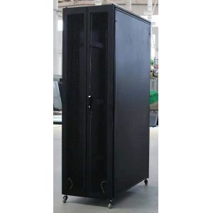 47U 800x1000mm Network Cabinet With Monitorable Vertical PDU