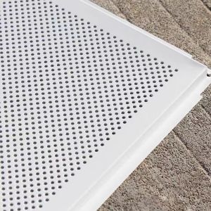 300x300mm Punching Gusset Plate Metal Ceiling Tiles For Office Building