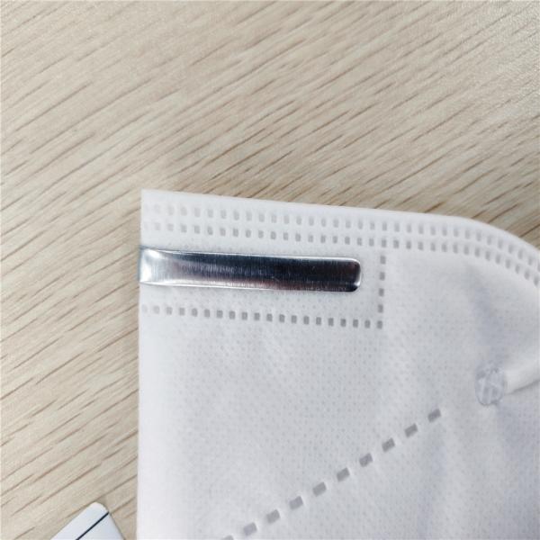 Disposable KN95 Dust Pollution Mask High Density Filtration For Daily Use