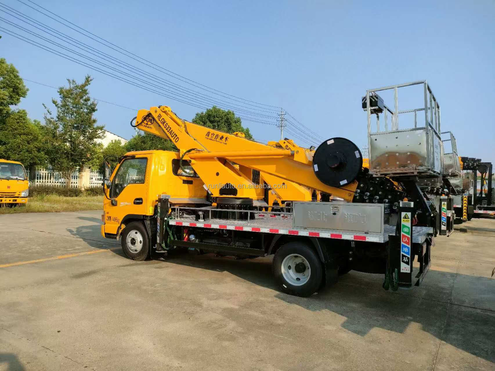 Factory Top Quality Customized JAC Aerial Work Platform Truck Telescopic Boom Bucket Vehicle High Altitude Operation Truck