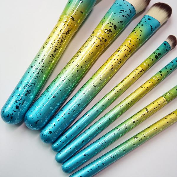 Luxury Wood Handle Vegan Synthetic Hair Gradient Makeup Brush Kits Private Label