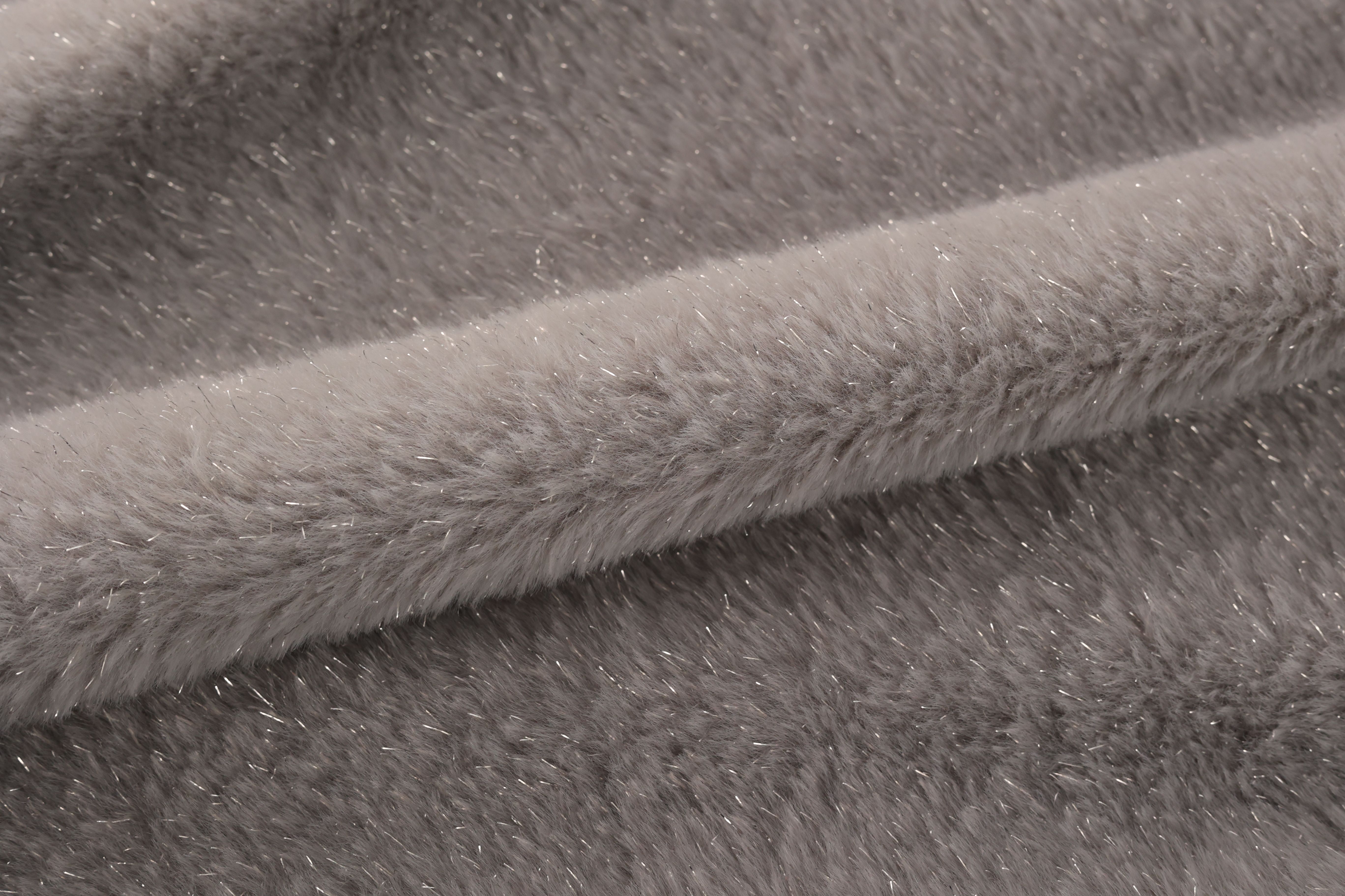 Recycled Soft 100 Polyester Fashion Fabric Silver Silk Plush Faux Fur Rabbit Ferret Fabrics for Women's Clothing Overcoat Bags Shoes