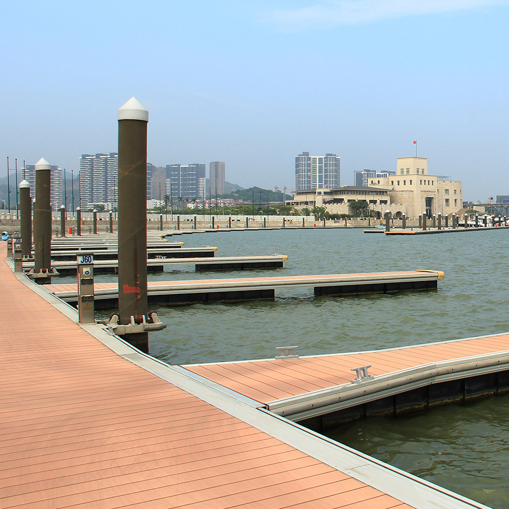 Durable Aluminum Alloy Floating Dock With Mooring Cleats And WPC Decking And LLDPE Floats Marina Floating Pontoon