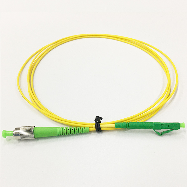 FC / APC To LC / APC Fiber Optic Patch Cord 2.0mm 8° Angel Polishing Low Insertion Loss