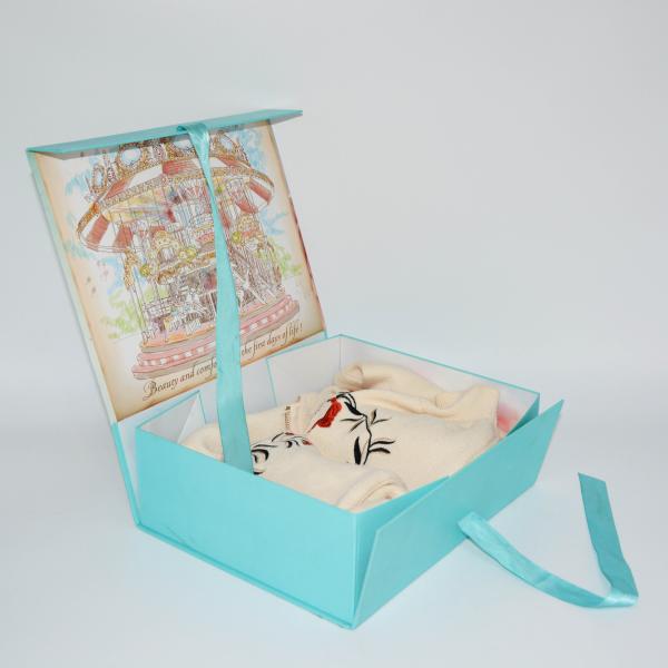 Clothes Paper Gift Box Magnetic Cardboard Printing Logo Matte Lamination Surface