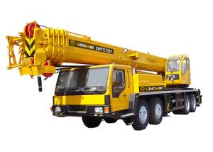China Engineering Hydraulic Mobile Crane , Telescopic Mobile Boom Crane 70 ton on sale