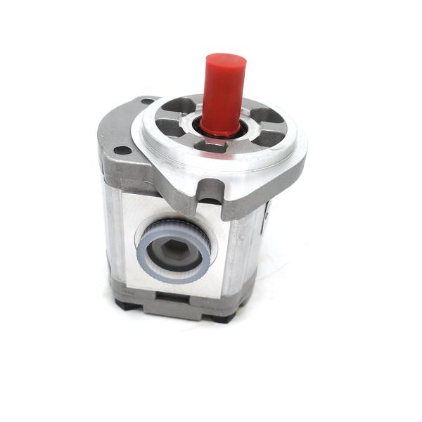 9218005 Hydraulic Spare Parts Pilot Pump For HITACHI ZX200 ZX230