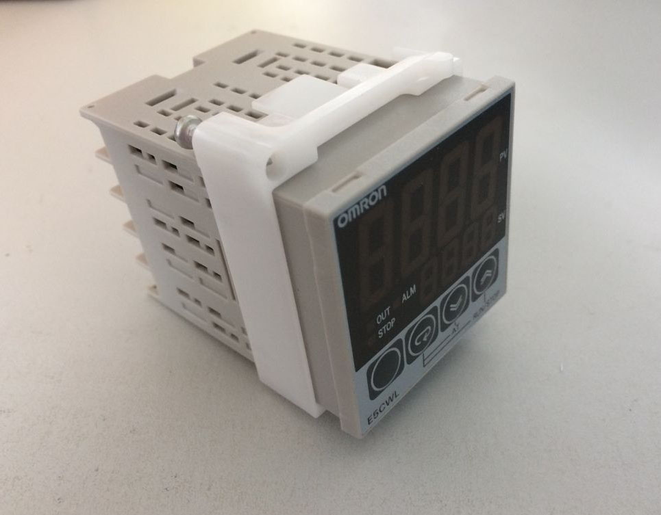 Digital Temperature Thermostat E5CWL-R1TC pt100 Temperature Senor Intelligent
