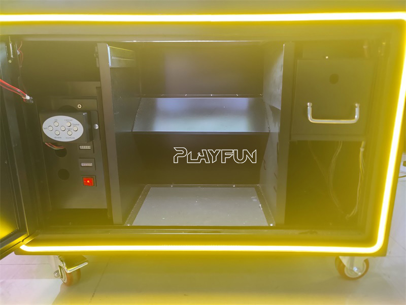 Playfun Coin Operated Indoor Amusement Arcade Wheel Lucky Clip Prize Vending Machine Lucky Clips with 60 Clips
