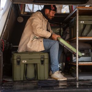 V5 Customized Rugged Tool Case Waterproof With 132L Capacity