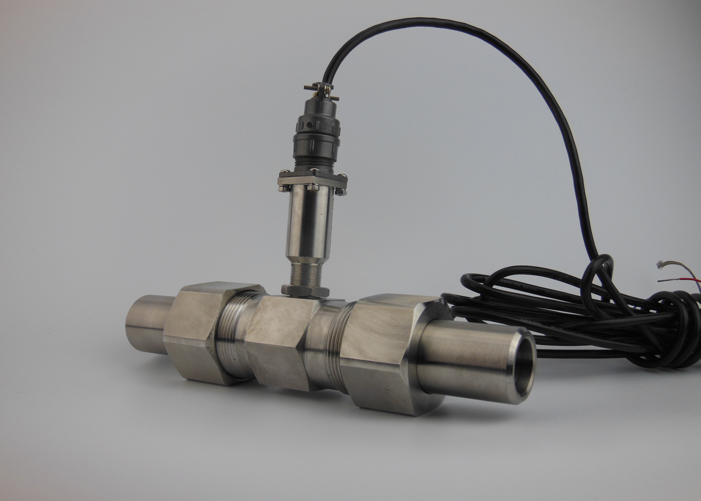 Buy cheap water flow meter with thread connection pulse output product