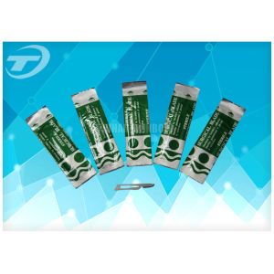 China Single Use Stainless Steel Sterile Surgical Blades With Plastic Handle on sale