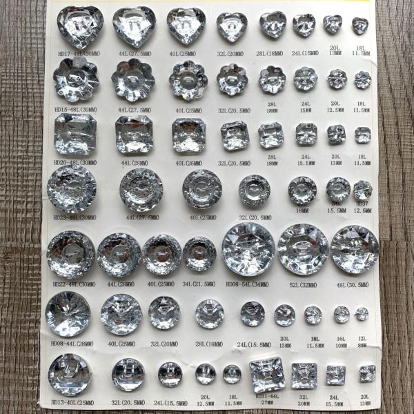 Wholesale different size Plastic transparent Cryrstal Acrylic Button For Clothing