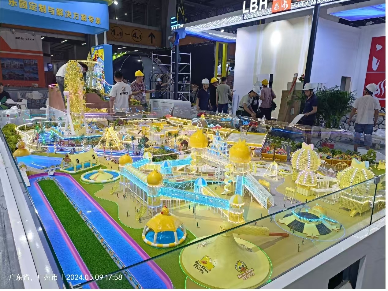 1:150 Amusement Park Models LED Lighting Model Theme Park Customized