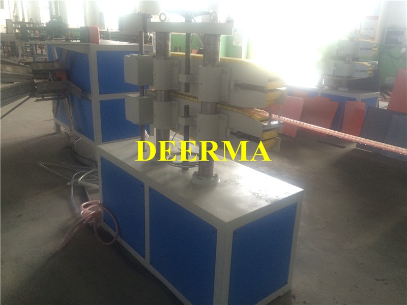 OMRON Temperature Controller and Single-screw design for superior PVC Fiber Reinforced Hose Plastic Pipe Making Machine