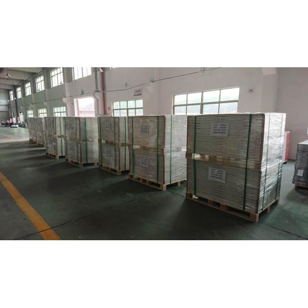 Luxury Vinyl Plank Flooring Modern Design Style 3.5mm-8mm Thickness SPC Interlocking