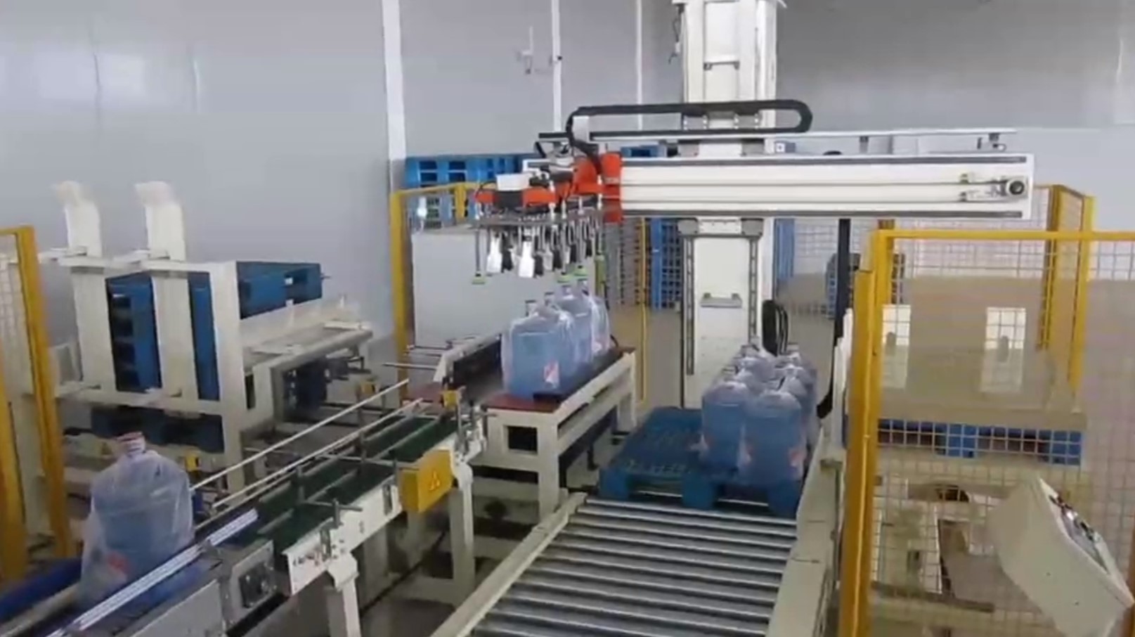Buy cheap Single Column Pouch Case Packing Machine Packer 100NL/Min 20KW product