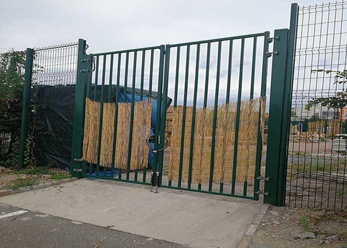 Buy cheap ISO14001 Steel Tube Welded Lightweight Metal Garden Gates product