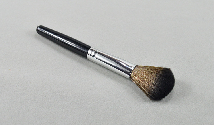 Round Angled Top Makeup Brush Power Foundation Blush Concealer Contour Blending Highlight Cheek Brush Beauty Tool