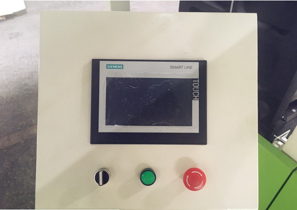 Fully Automatic Pet Bottle Bottle Blowing Machine , Plastic Blow Moulding Machine