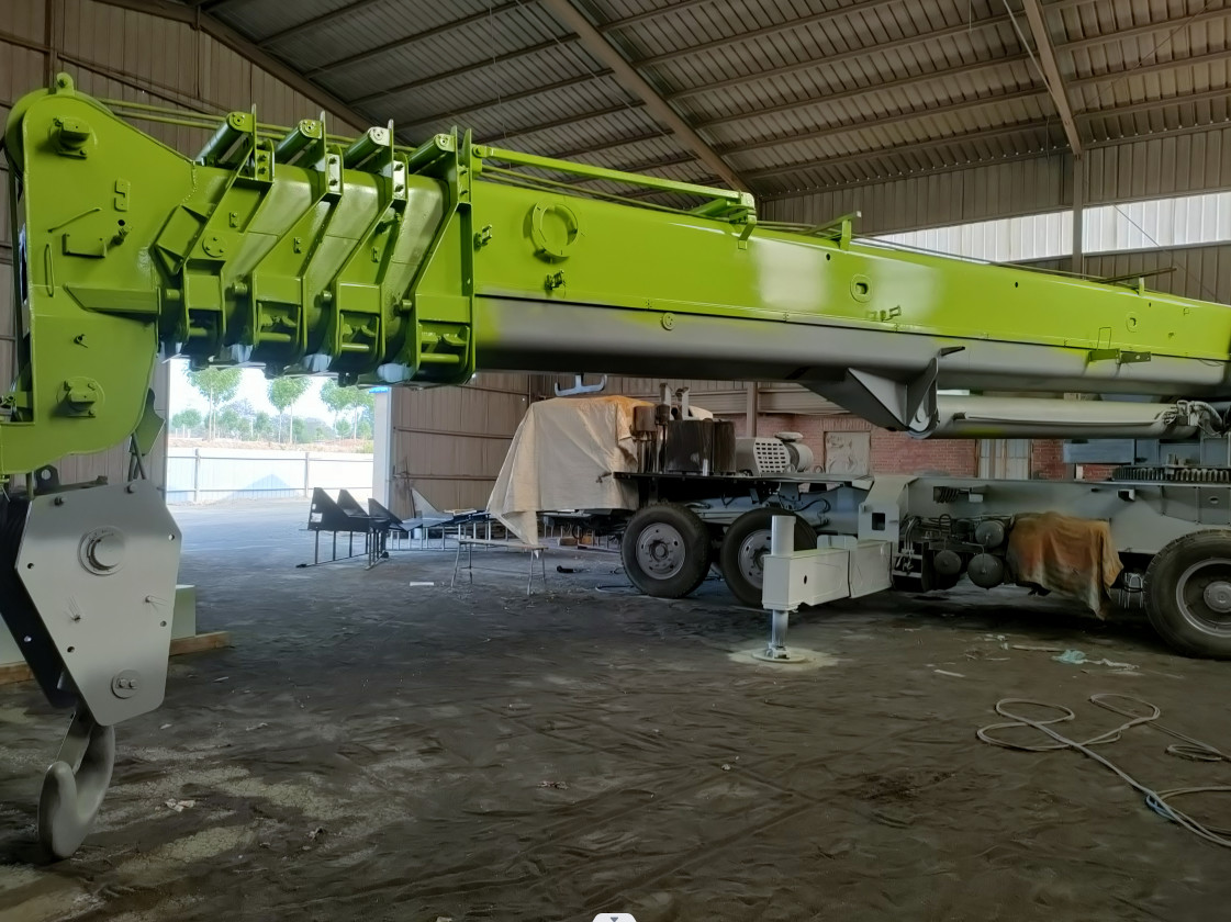 2016 Zoomlion QY70V Used Truck Crane Used Truck Mounted Crane 70 Ton