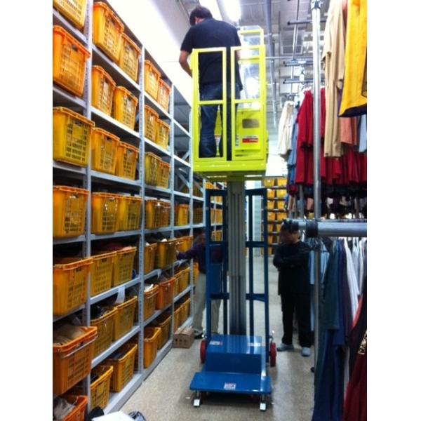 2.8m Mast Type Hydraulic Self Propelled Elevating Work Platforms For Cargo