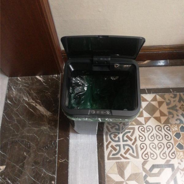Buy cheap Auto Sealing Smart Garbage Can , Hand Free Intelligent Trash Bin product