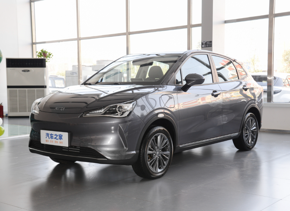 Left Drive 5 Door 5 Seat SUV Electric Car Neta V Second Hand Vehicles Used Cars