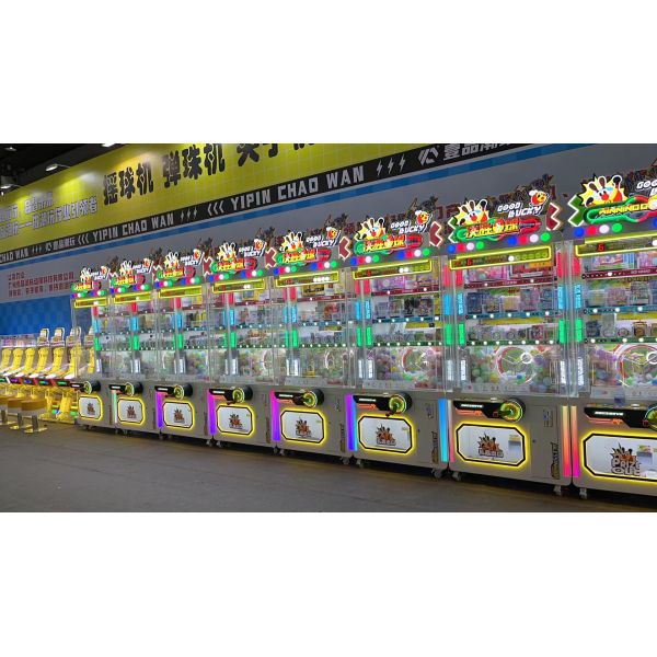 English Support Luxury Claw Machine Arcade Shake Ball Game Electronic Claw Machine Vending Game Machine