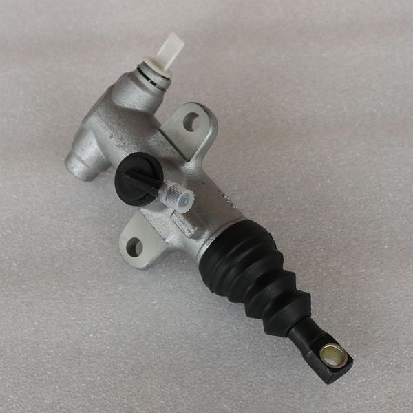 2424254 1800442 SCANIA Truck Parts Clutch Master Cylinder for P450 After Service Online